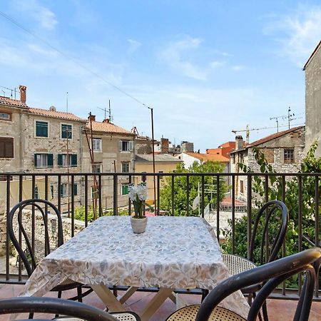 Pula Hostel Exterior photo